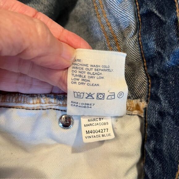 Marc by Marc Jacobs Annie Boyfriend Crop in Vintage Blue Whisker Wash Size 25 - Picture 11 of 12